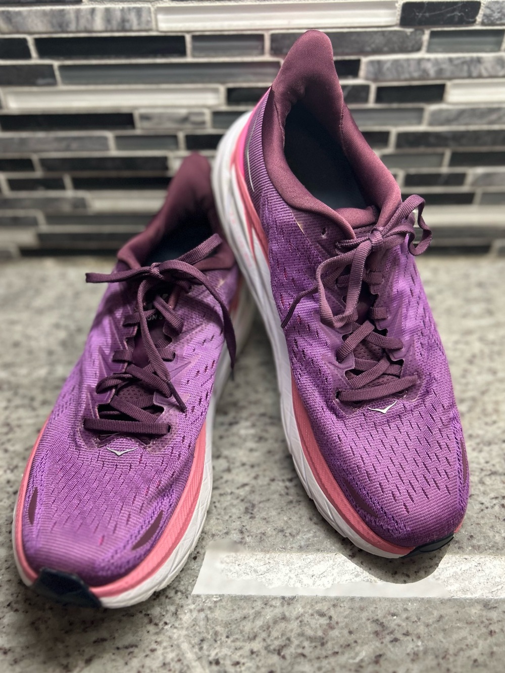 Hoka Clifton 8 Women's Purple Running Shoes - Lightweight Cushioning size 10